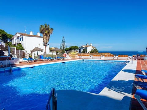 Appartement-Villa, Beach Front