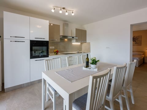 Wohnung im Erdgeschoss mit Terrasse