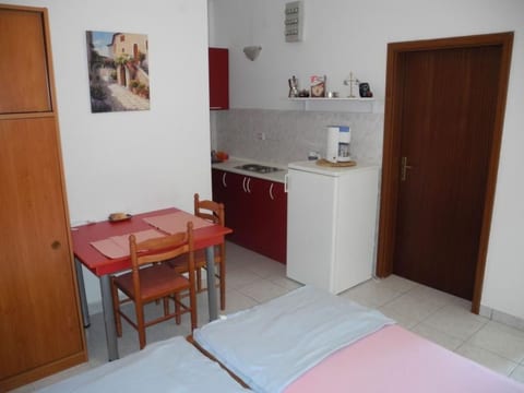 Studio mit eigener Terrasse