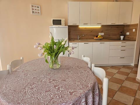 Wohnung in Crikvenica mit Balkon