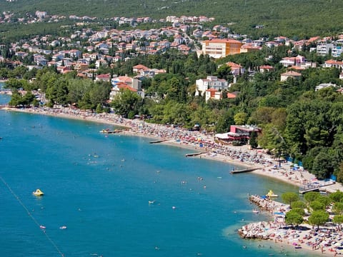 Wohnung in Crikvenica mit Terrasse