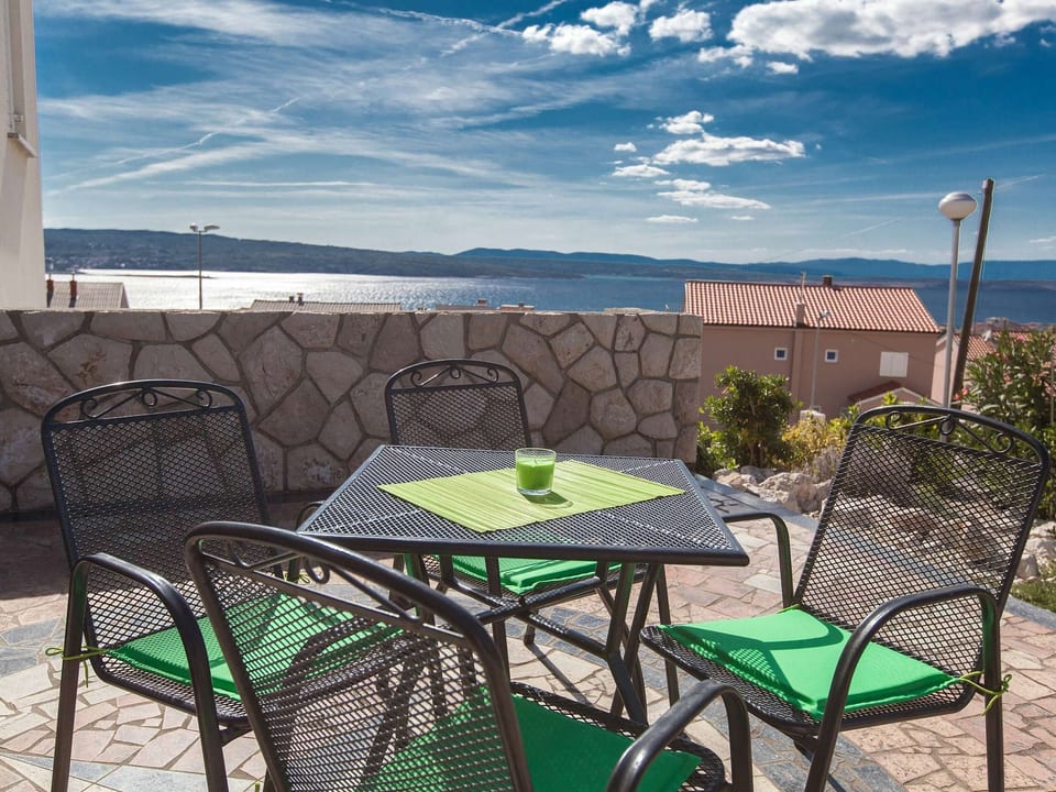Wohnung mit großer Terasse - Crikvenica