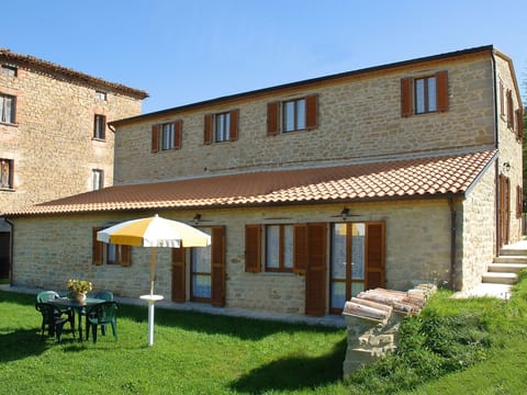 Wohnung in Apecchio mit Garten