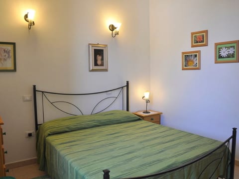 Lubagnu Vacanze- Zwei-Zimmer-Wohnung D