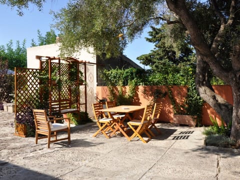 Lubagnu Vacanze- Zwei-Zimmer-Wohnung D
