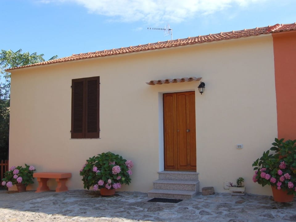 Lubagnu Vacanze- Zwei-Zimmer-Wohnung D - Castelsardo