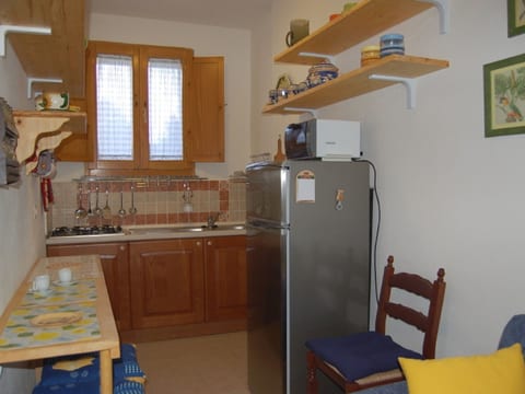 Lubagnu Vacanze- Zwei-Zimmer-Wohnung D