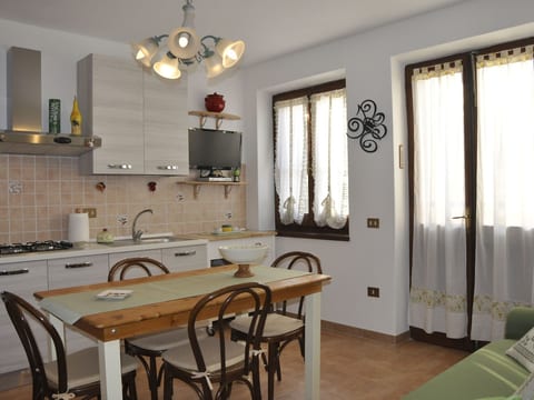 Lubagnu Vacanze- Drei-Zimmer-Wohnung C