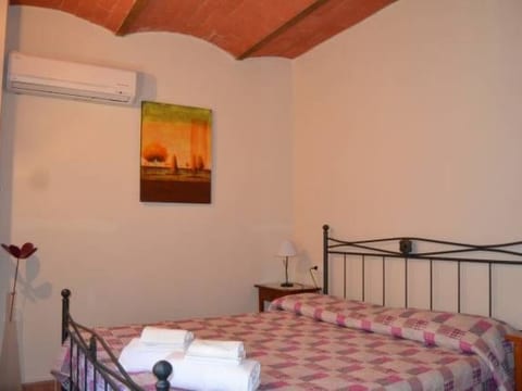 Luxus-Drei-Zimmer-Wohnung mit privatem Garten