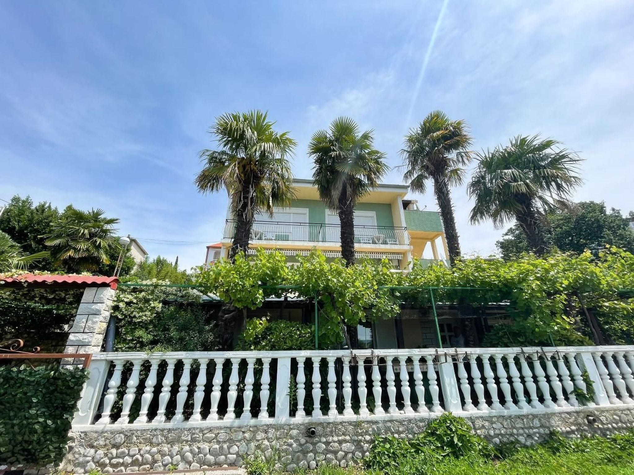 in Crikvenica mit Terrasse