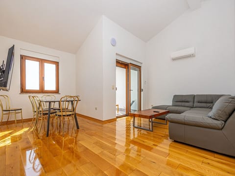 Wohnung Mistral 7