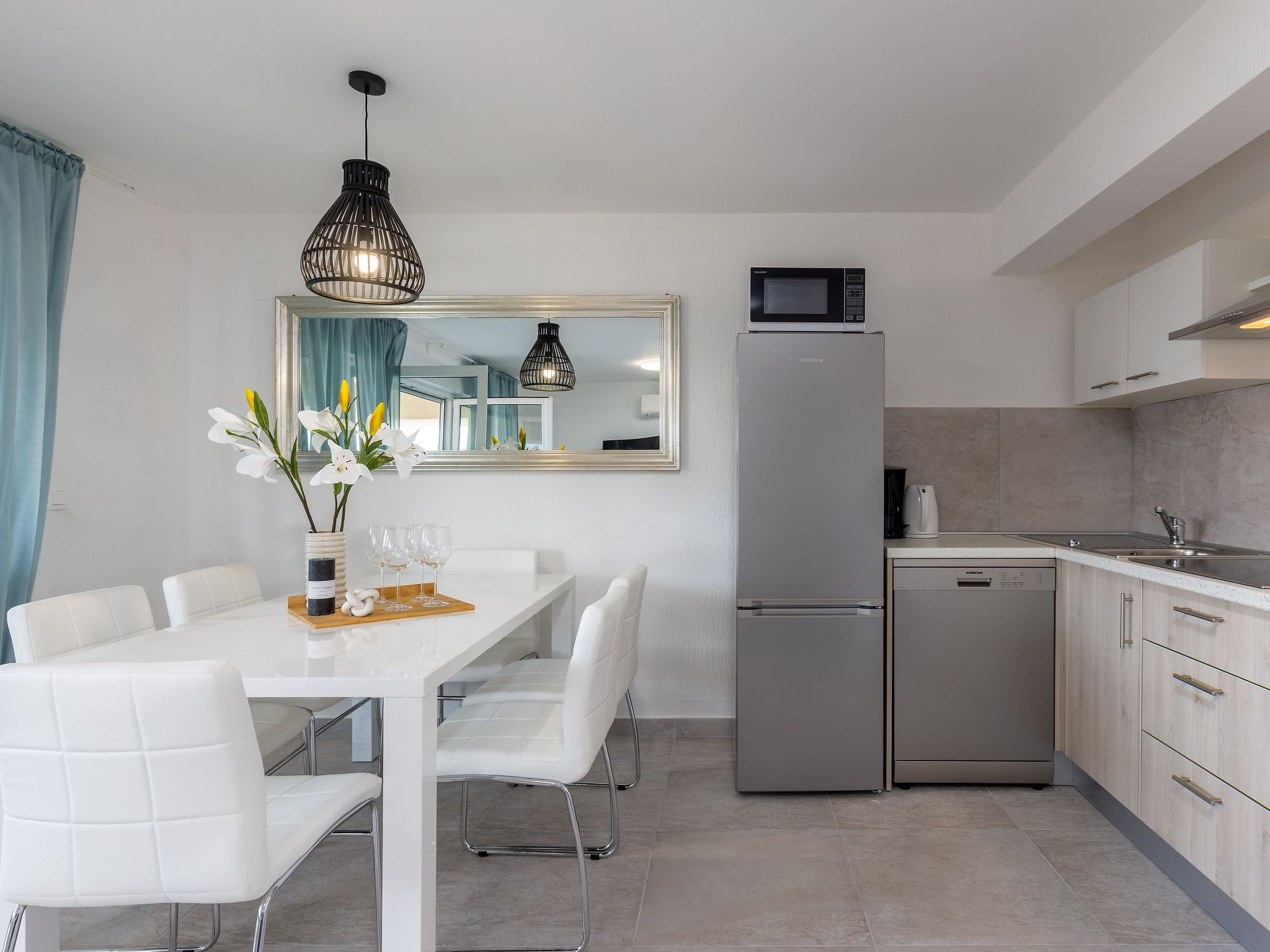 Kitchen / Dining Room
