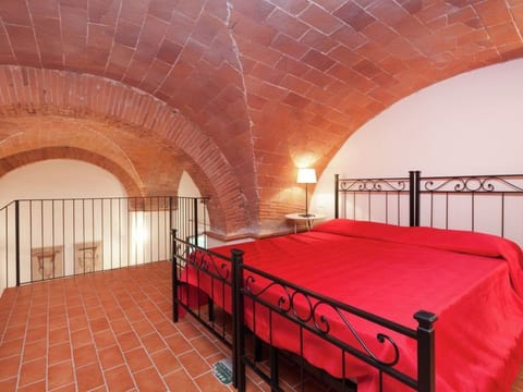 Apartment mit offenem Schlafboden und Garten