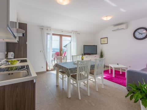 Wohnung mit Panoramablick aufs Meer