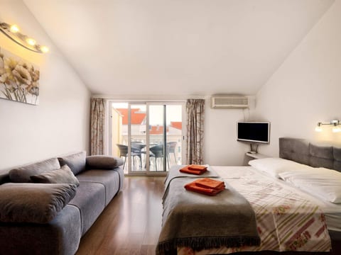 Studio-Apartment mit Meerblick