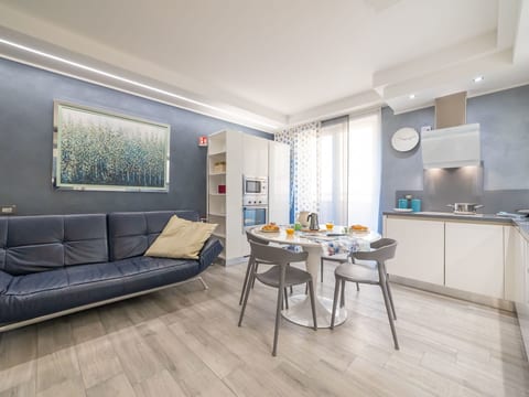 Loving Alassio - Eine hochmoderne Drei-Zimmer-Wohnung am Meer