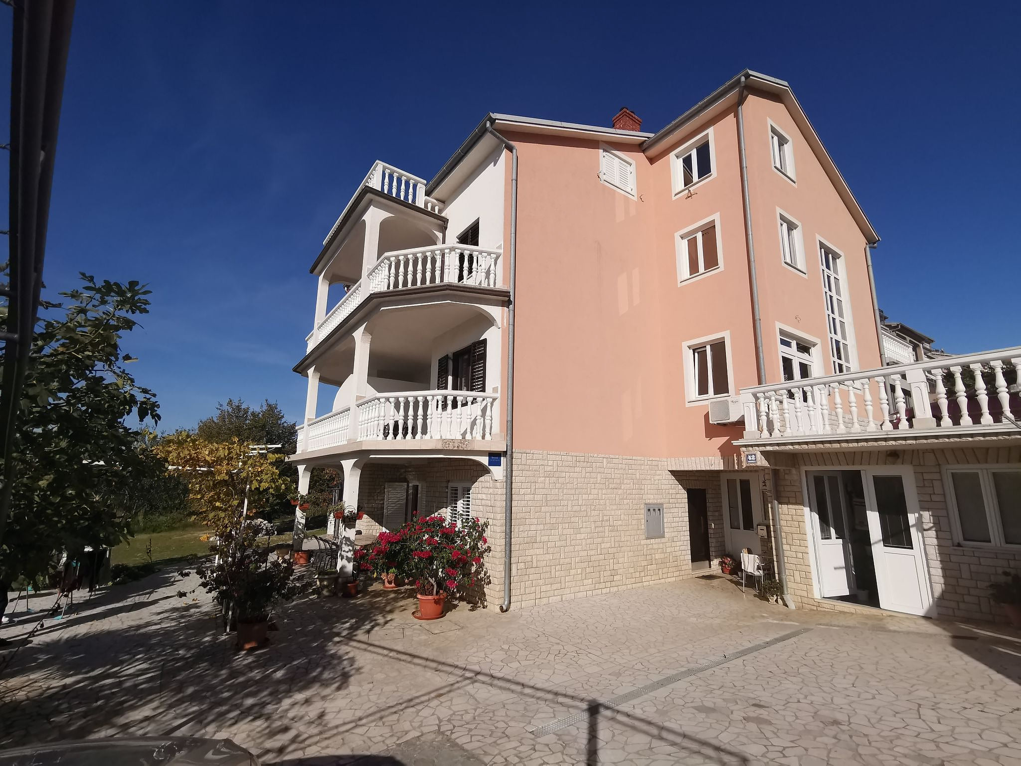 Wohnung für 4 Personen mit Balkon