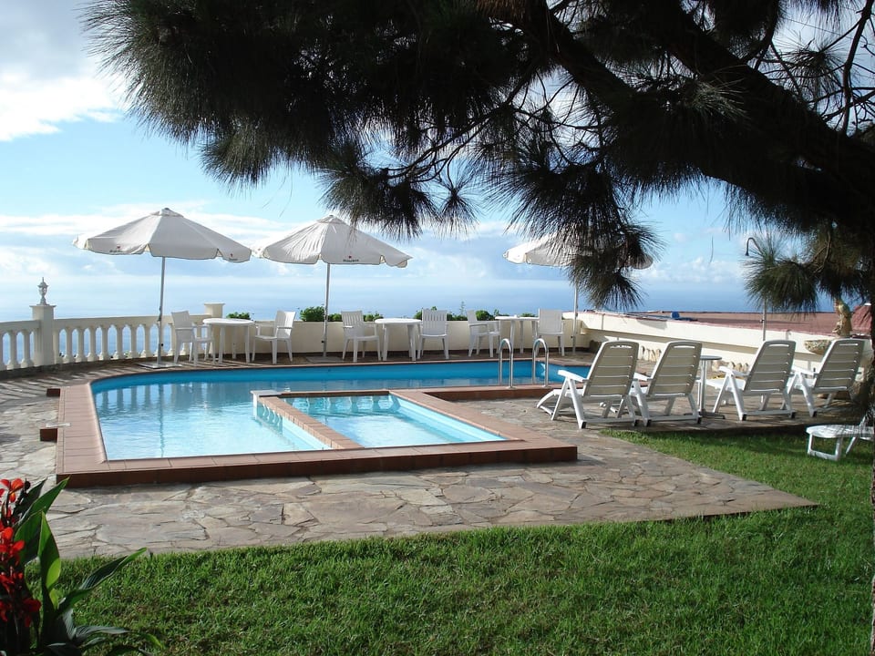 Wohnung mit Panoramaterrasse, Grill und Pool - Tamaide