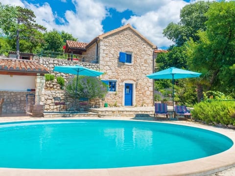 "Villa Ivanka" mit Blick auf das Wasser