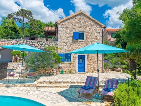 "Villa Ivanka" mit Blick auf das Wasser