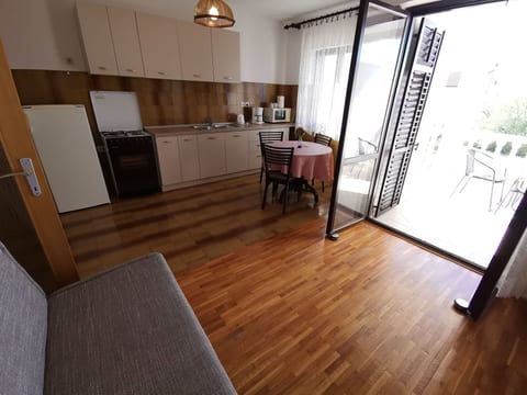 Appartement für 2-3 Personen mit Balkon