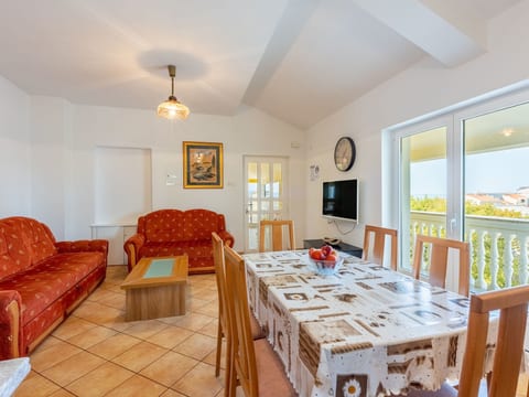 Wohnung für 6 Personen mit Balkon und Meerblick
