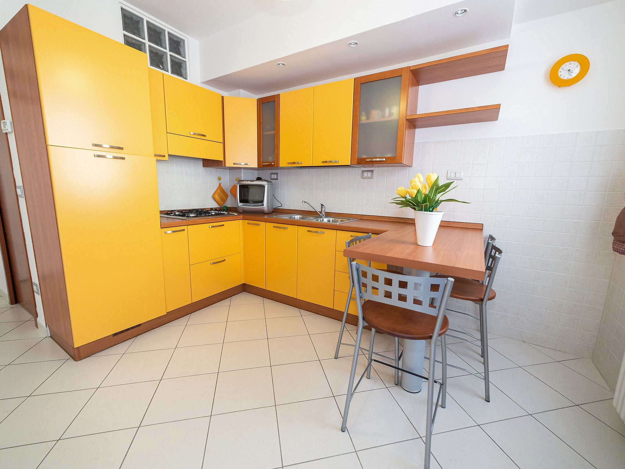 Wohnung Borghetto Santo Spirito mit Terrasse