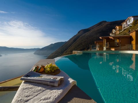 'Delfi' mit Pool