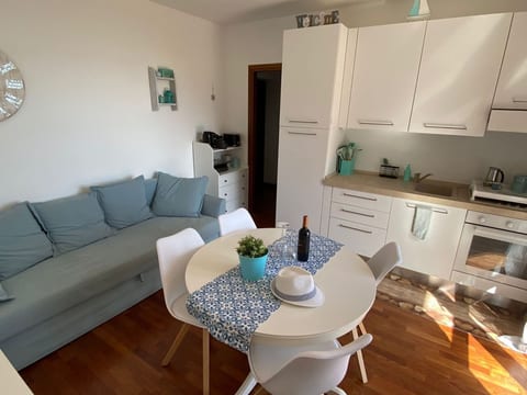 Le Terrazzwe - Drei-Zimmer-Wohnung mit Terrasse und Pool