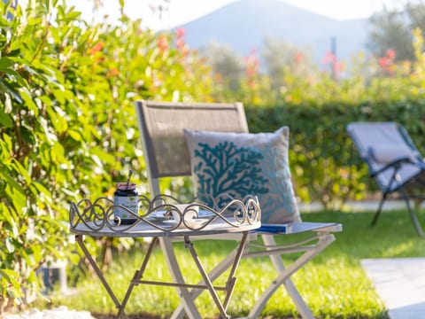 Perla Abernathy - Haus mit Pool und Garten