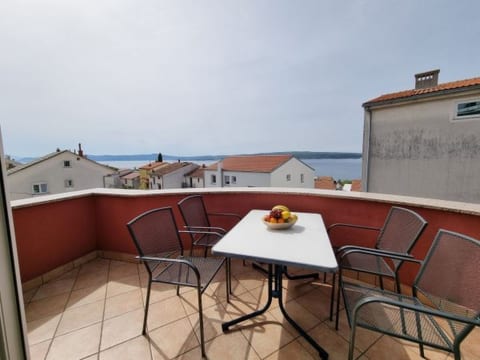 Wohnung mit Balkon, tolle Lage