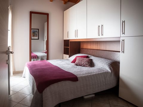 Terrazza a Lago - Zweizimmerwohnung mit Terrasse und Schwimmbad