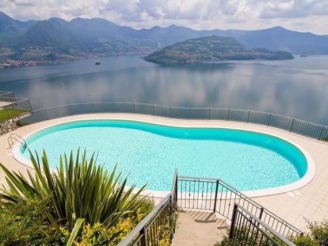 Terrazza a Lago - Zweizimmerwohnung mit Terrasse und Schwimmbad