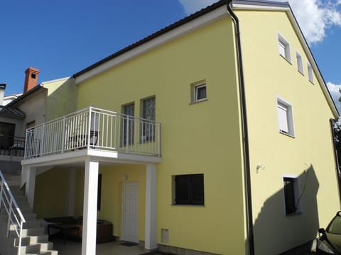 Appartement für 2-3 Personen mit Balkon
