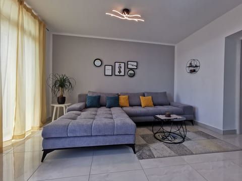 Gemütliche 2-Schlafzimmer-Wohnung mit Meerblick, Crikvenica