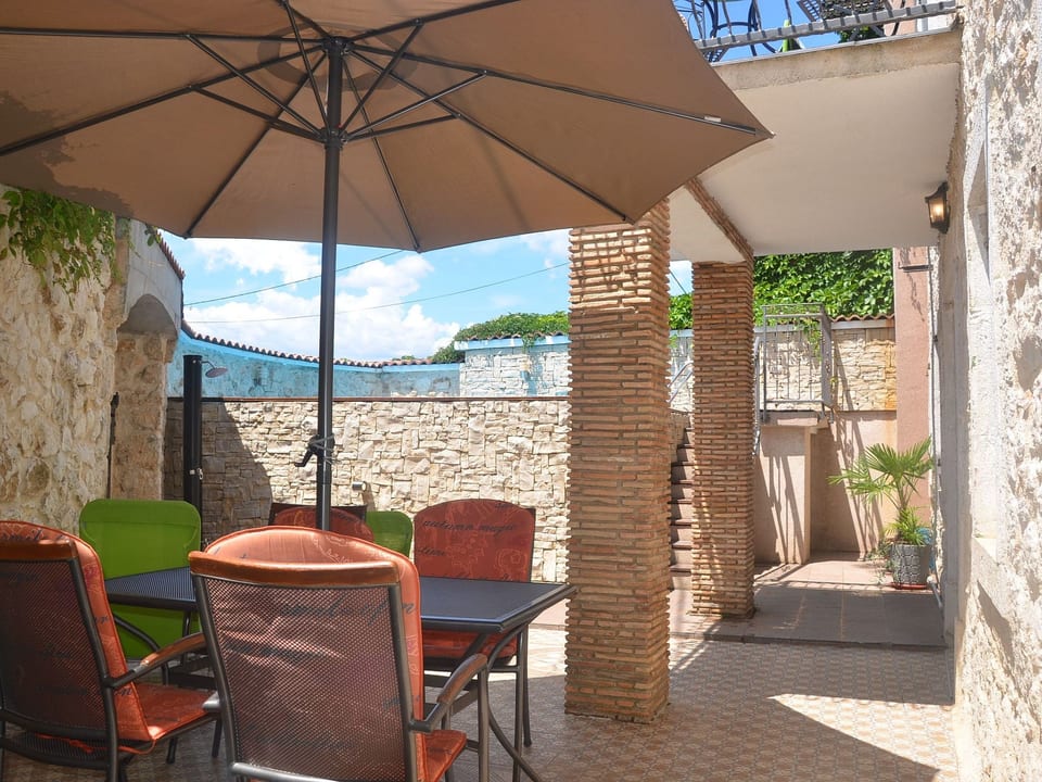 Geräumige Duplexwohnung mit Terrasse und Pool - Crikvenica