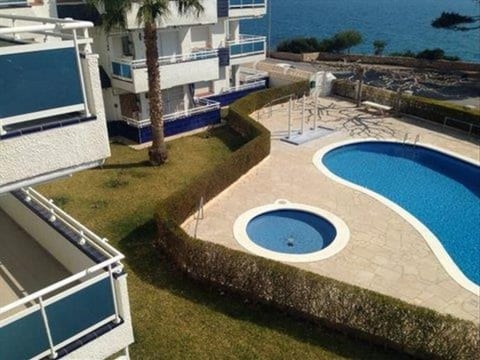 Schöne Ferienwohnung mit Balkon, Costa Dorada