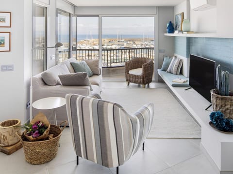 Costabravaforrent Marina, schöne Wohnung in erster Meereslinie
