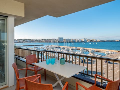 Costabravaforrent Marina, schöne Wohnung in erster Meereslinie