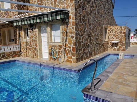 Wohnung in Dénia mit privatem Grill