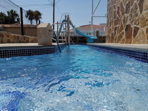 Wohnung in Dénia mit privatem Grill