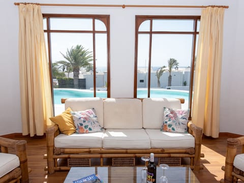 Villa Blanca 1