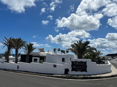 Villa Blanca 1