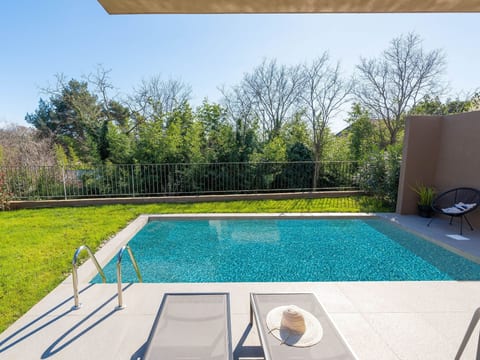 mit eigenem Garten und Terrasse