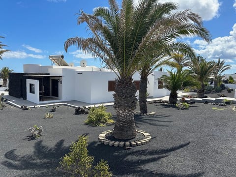 Villa Blanca Apartment 2