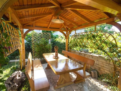 "Joze" mit Balkon