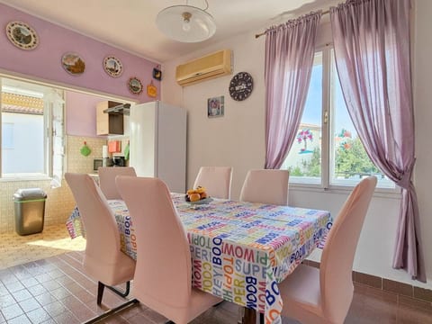Wohnung 30m vom Meer entfernt für bis zu 6 Personen