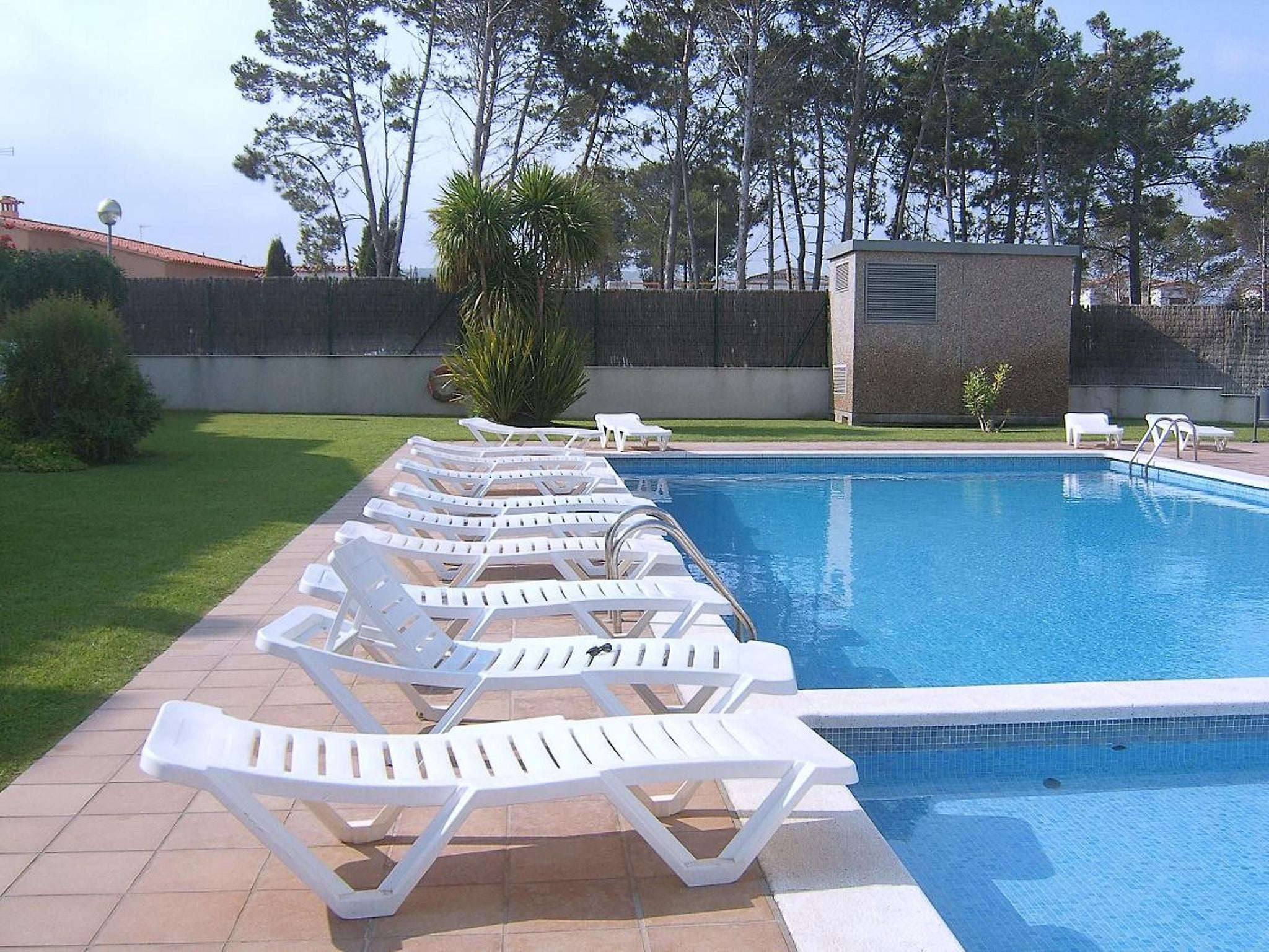 Costabravaforrent Balcó 7, mit gemeinschaftlichem Schwimmbad