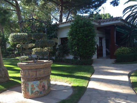 "Villa S"