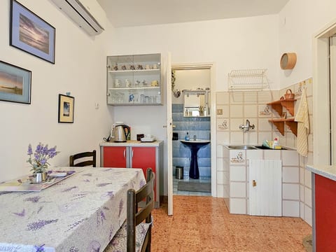 für 2 Personen ca. 30 m² in Karigador, Istrien (Umag und Umgebung)
